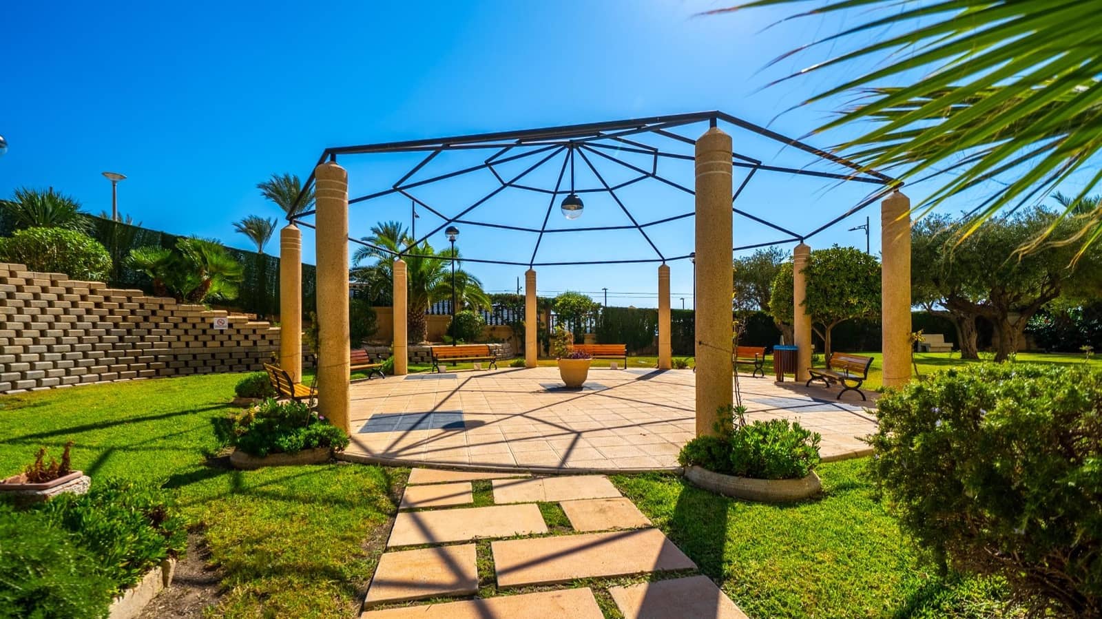 3 sypialnia Apartament na sprzedaż w Playa de Muchavista z basenem garażem - 750 000 € (Ref: 10115912)