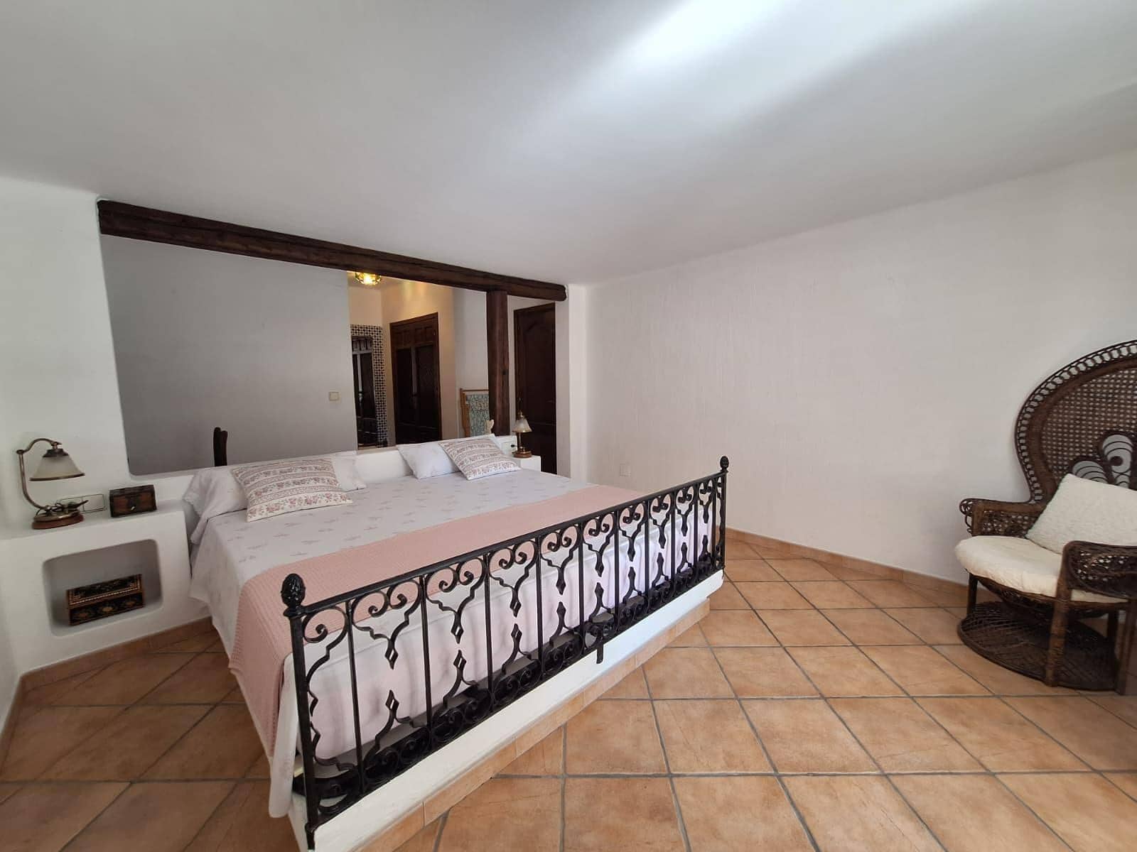 2 slaapkamer Appartement te koop in Torrevieja met garage - € 495.000 (Ref: 10129533)