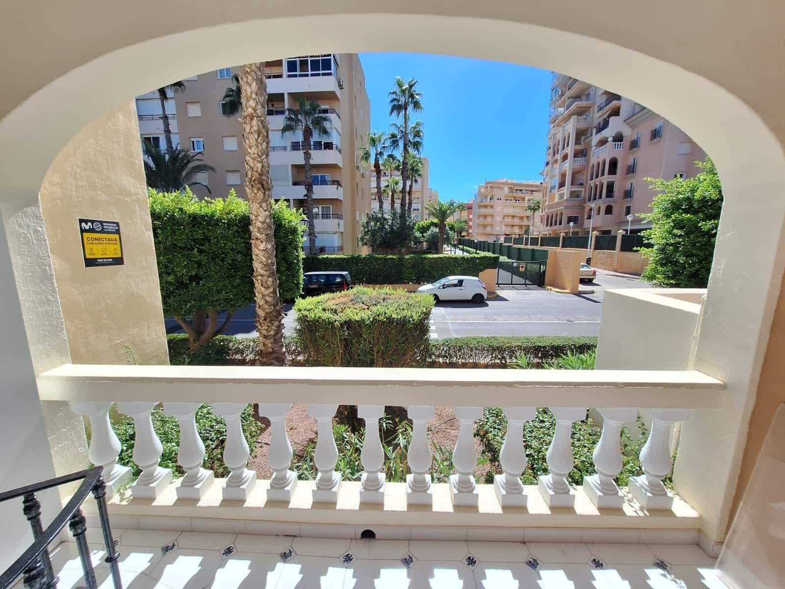2 slaapkamer Appartement te koop in Torrevieja met garage - € 495.000 (Ref: 10129533)