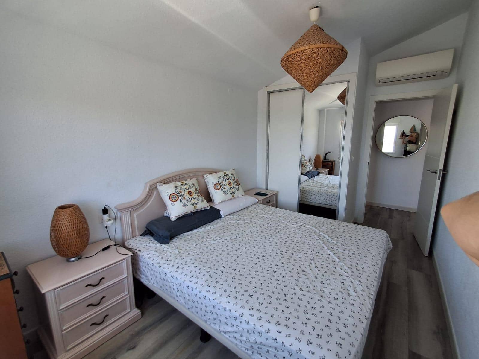 2 bedroom Penthouse for rent in Altea with pool garage - € 1,100 (Ref: 10129536)