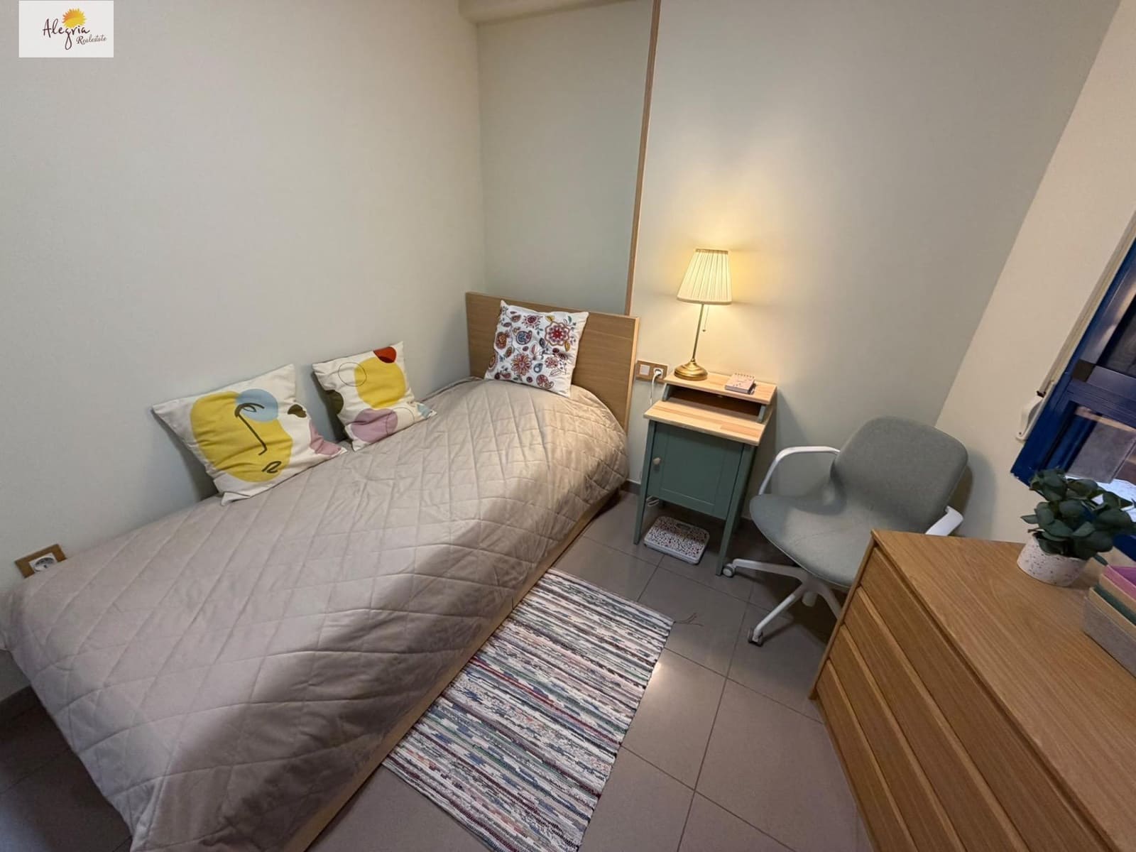 2 sypialnia Apartament do wynajęcia w Miasto Walencja z basenem garażem - 1 600 € (Ref: 10129540)