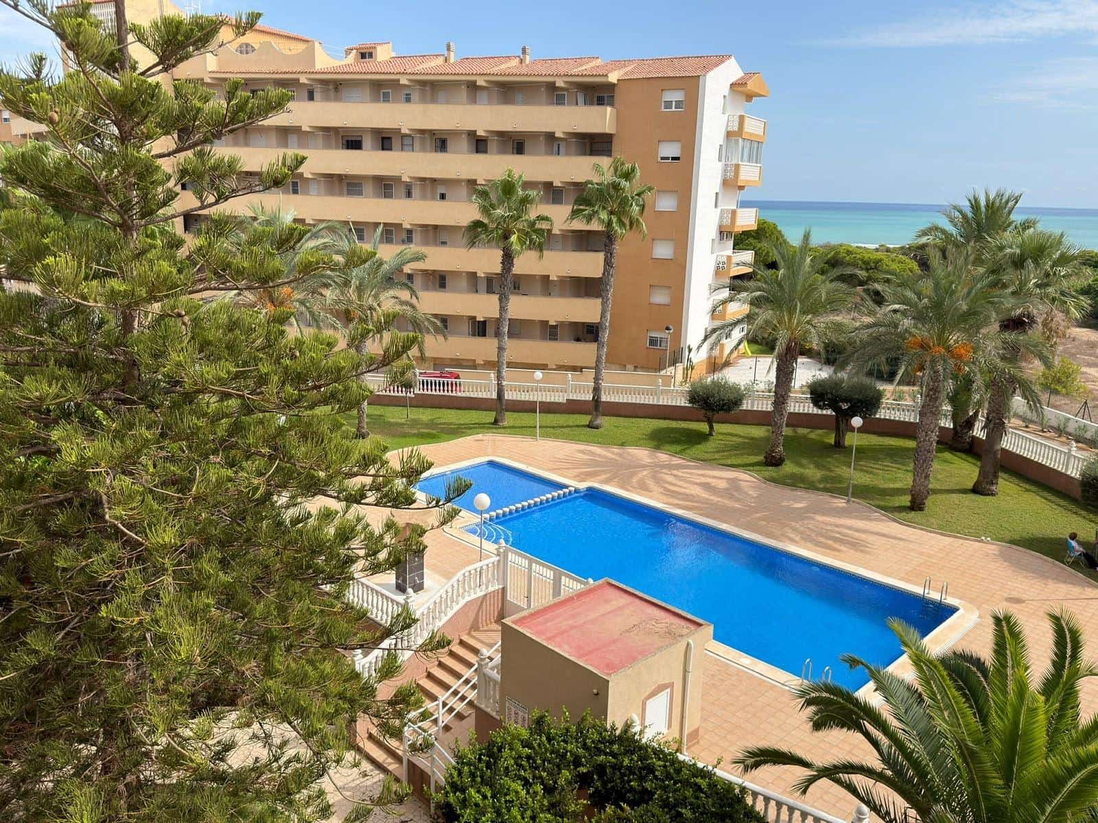 Apartamento de 2 habitaciones en Guardamar del Segura en venta con piscina - 259.900 € (Ref: 10129542)