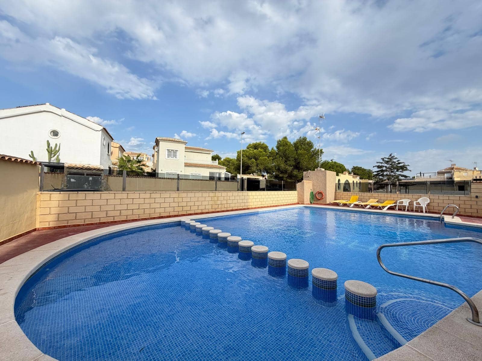 4 bedroom Villa for sale in Orihuela Costa with pool garage - € 380,000 (Ref: 10132038)