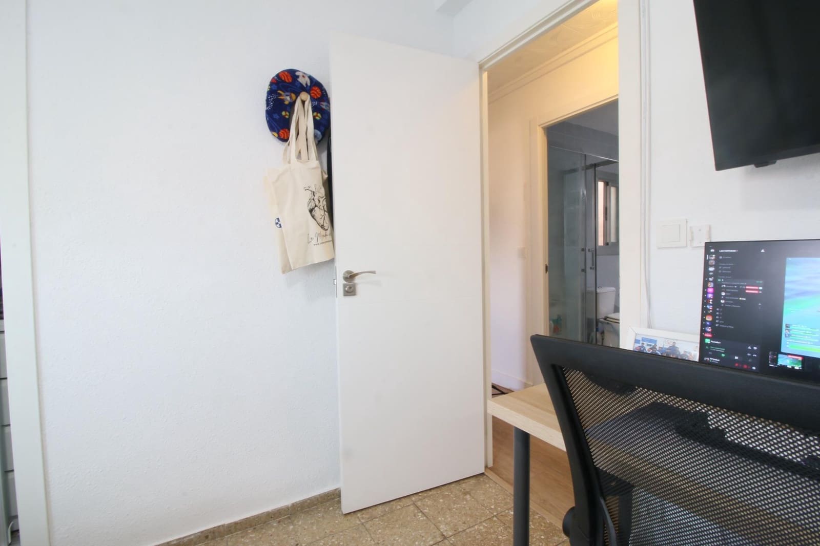 4 bedroom Flat for sale in Alicante / Alacant city - € 158,900 (Ref: 10132039)