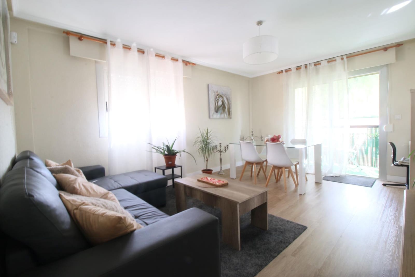 4 bedroom Flat for sale in Alicante / Alacant city - € 158,900 (Ref: 10132039)
