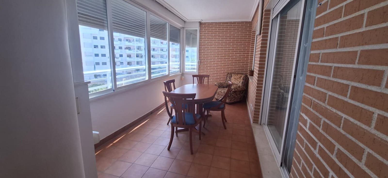 2 makuuhuone Huoneisto vuokrattavana paikassa La Villajoyosa / Vila Joiosa mukana uima-altaan - 1 200 € (Ref: 10132040)