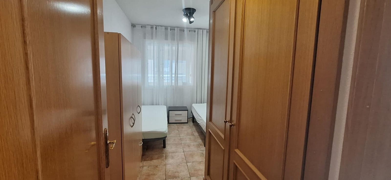 2 makuuhuone Huoneisto vuokrattavana paikassa La Villajoyosa / Vila Joiosa mukana uima-altaan - 1 200 € (Ref: 10132040)