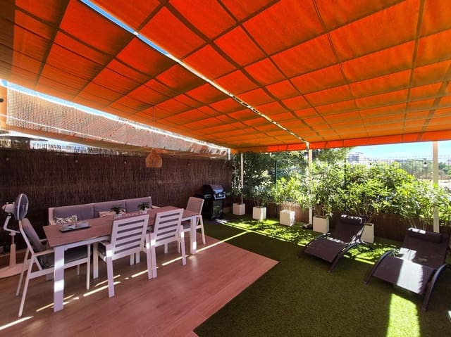 5 soveværelse Rækkehus til salg i Playa de San Juan, Alicante by med swimmingpool garage - € 750.000 (Ref: 10136098)