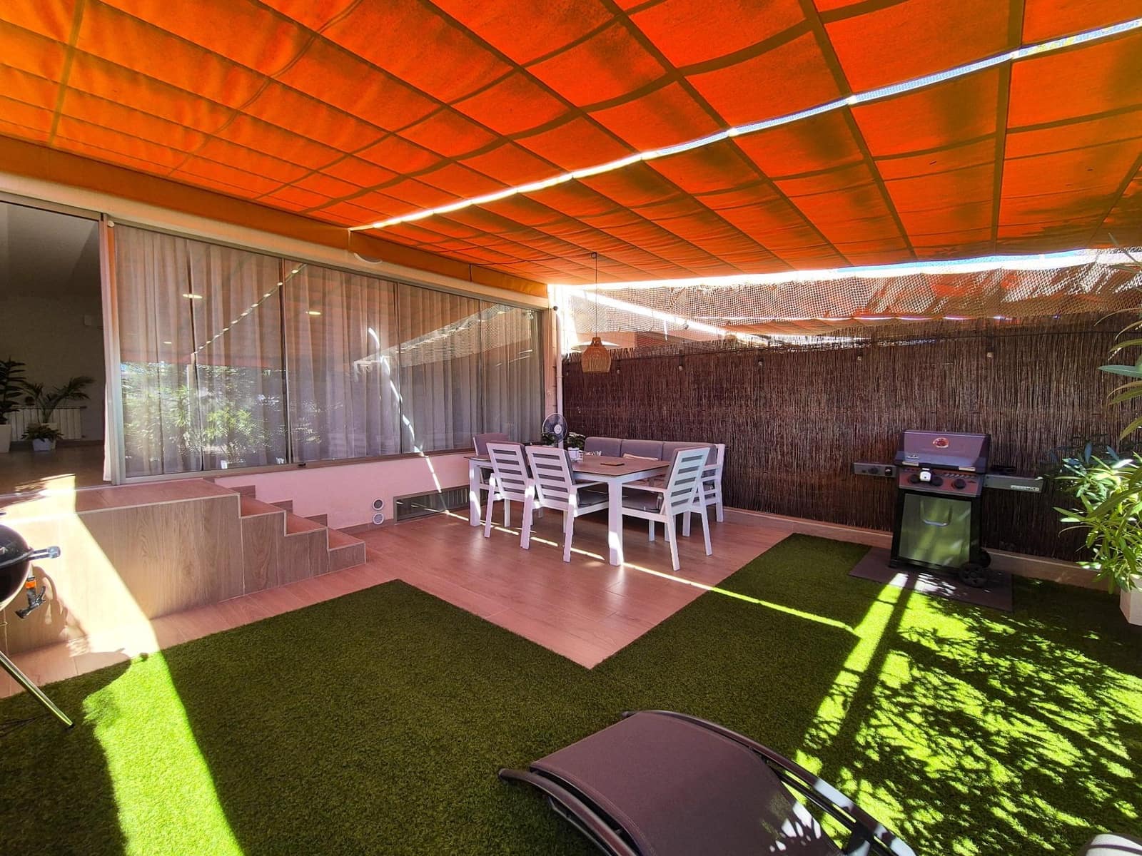 5 soveværelse Rækkehus til salg i Playa de San Juan med swimmingpool garage - € 750.000 (Ref: 10136098)