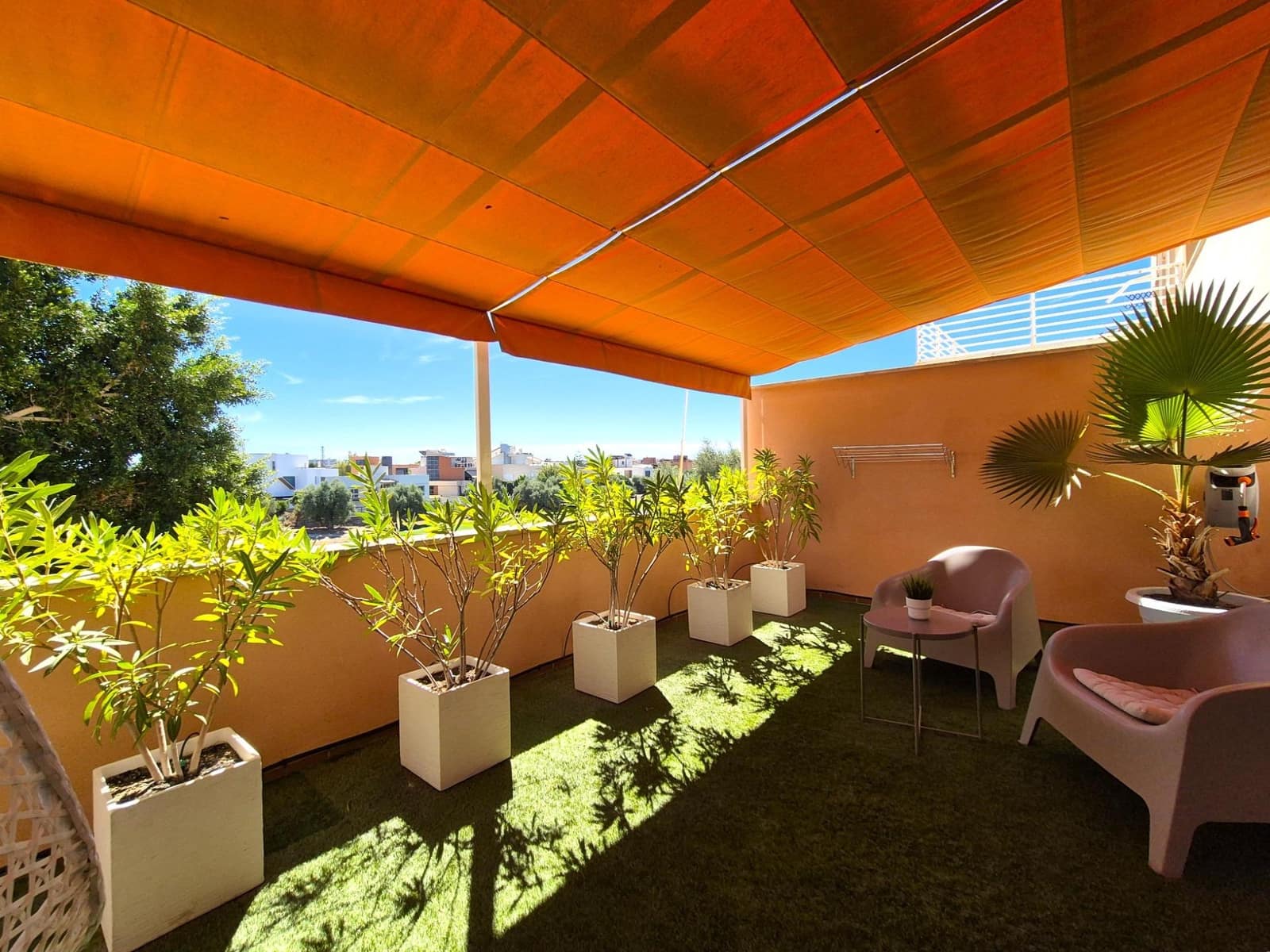 5 soveværelse Rækkehus til salg i Playa de San Juan med swimmingpool garage - € 750.000 (Ref: 10136098)