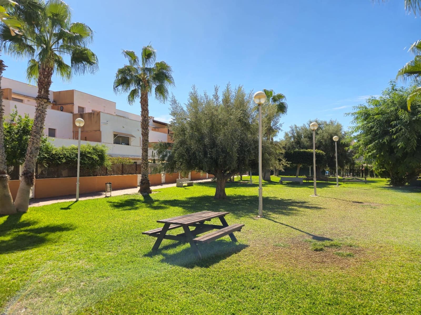 5 soveværelse Rækkehus til salg i Playa de San Juan med swimmingpool garage - € 750.000 (Ref: 10136098)