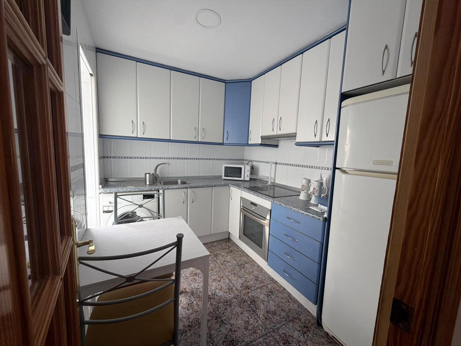 1 sovrum Lägenhet att hyra i Alicante stad - 1 000 € (Ref: 10139750)