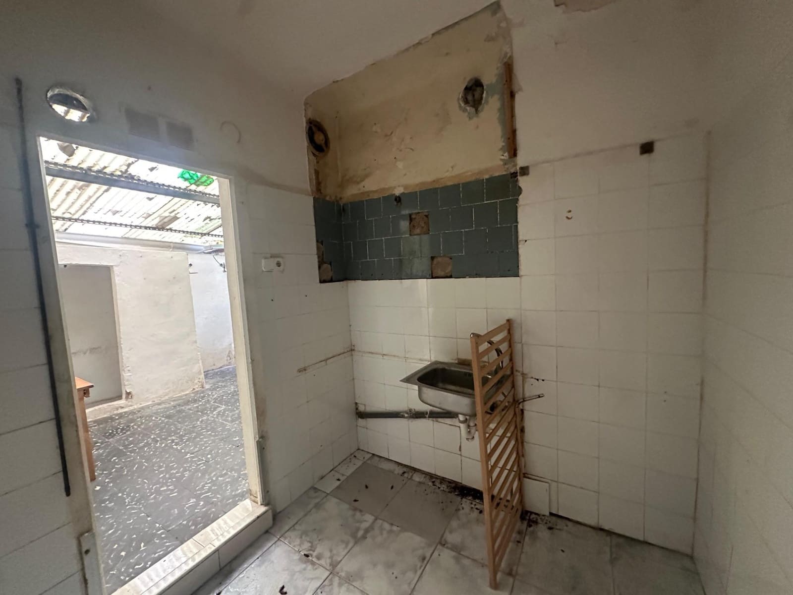2 soveværelse Lejlighed til salg i Alicante by - € 90.000 (Ref: 10139752)