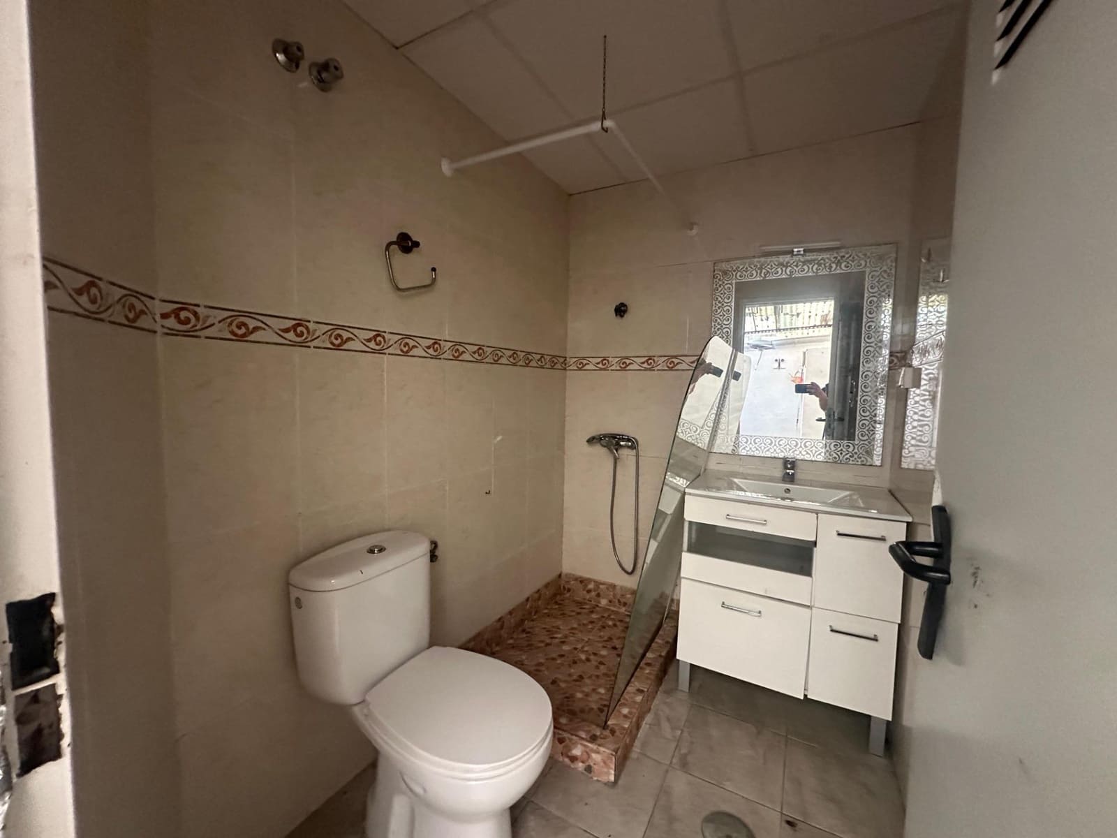 2 soveværelse Lejlighed til salg i Alicante by - € 90.000 (Ref: 10139752)