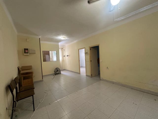 2 soveværelse Lejlighed til salg i Alicante by - € 90.000 (Ref: 10139752)