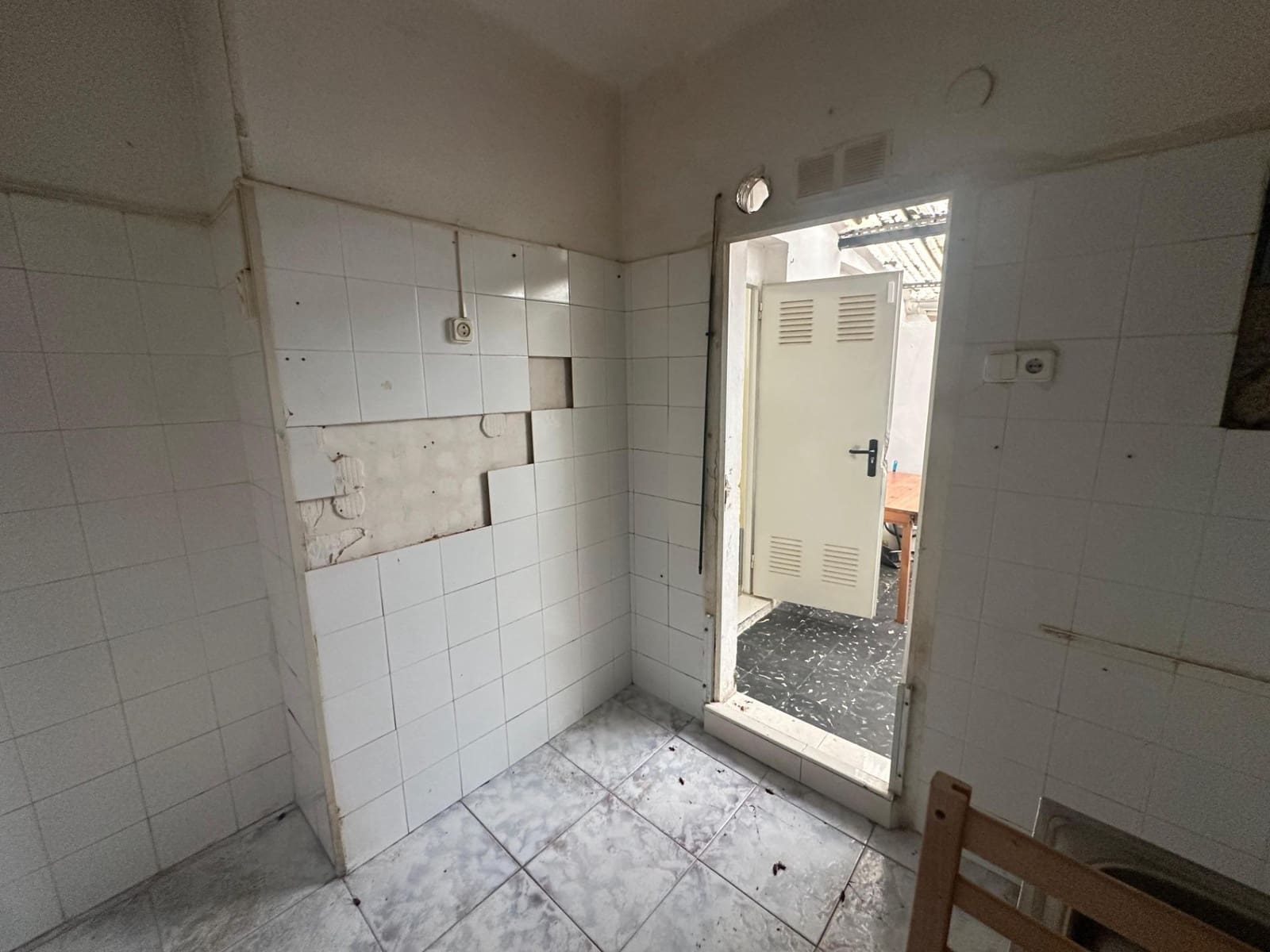 2 soveværelse Lejlighed til salg i Alicante by - € 90.000 (Ref: 10139752)