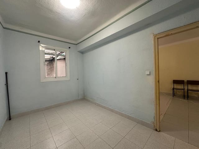 2 soveværelse Lejlighed til salg i Alicante by - € 90.000 (Ref: 10139752)