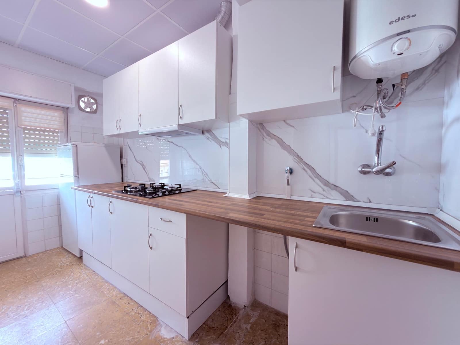 3 makuuhuone Asunto myytävänä paikassa Alicante kaupunki - 139 000 € (Ref: 10139756)