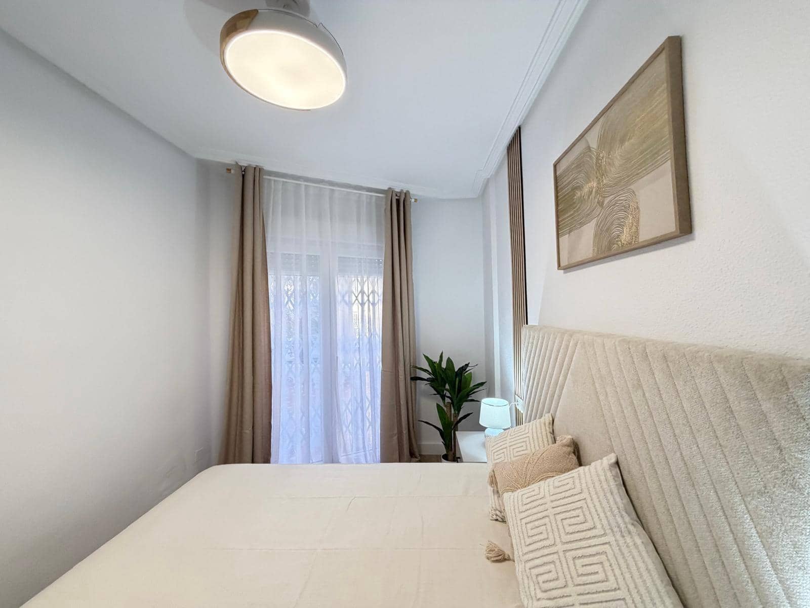 Apartamento de 1 habitación en Torrevieja en venta - 129.900 € (Ref: 10147163)