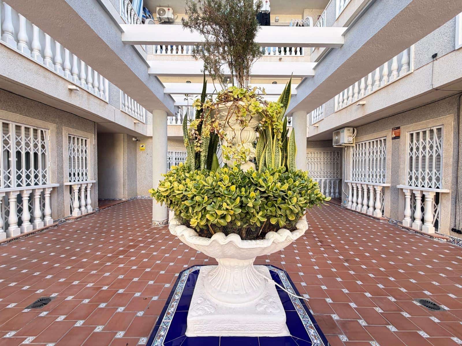 Apartamento de 1 habitación en Torrevieja en venta - 129.900 € (Ref: 10147163)