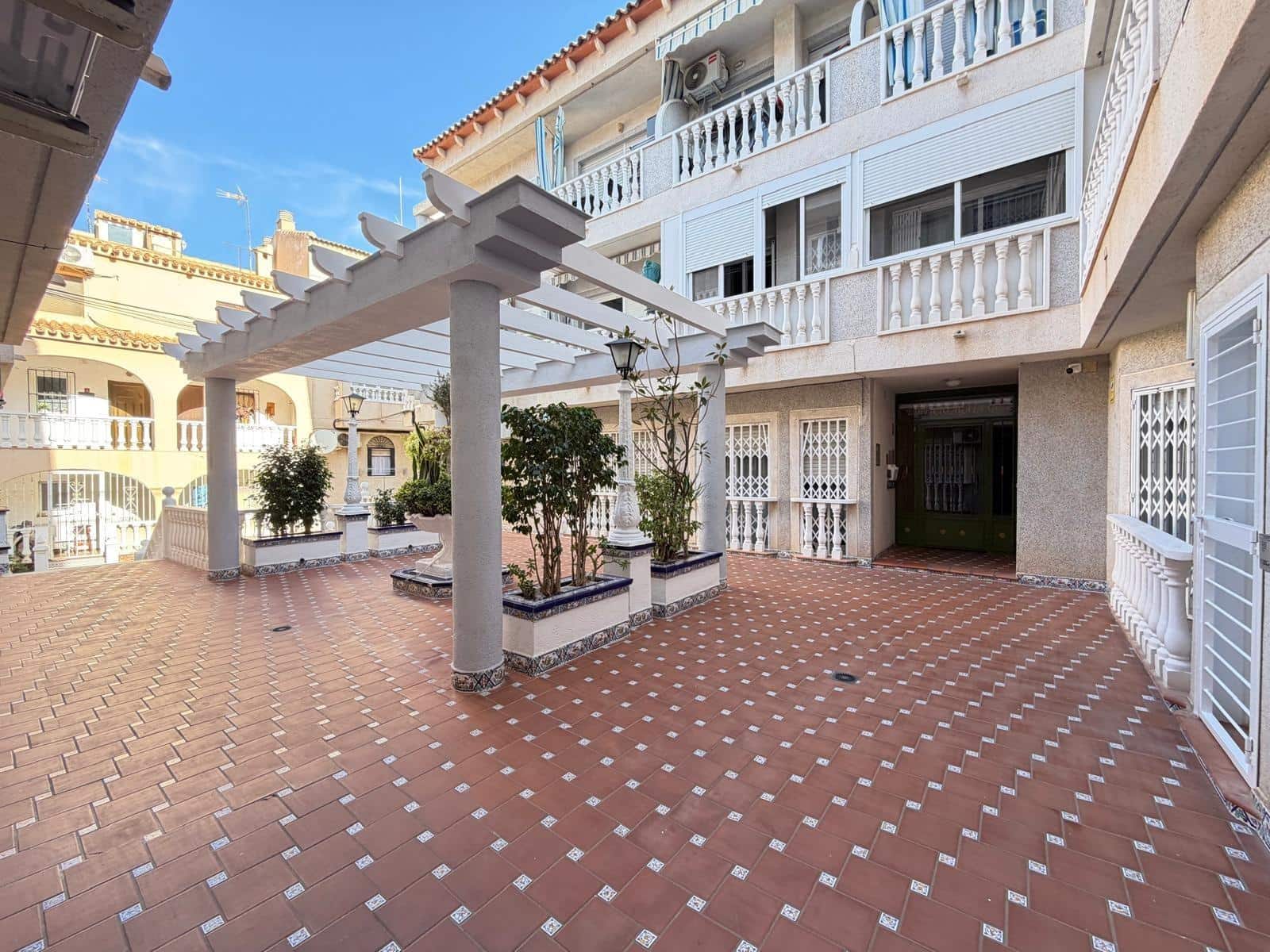 Apartamento de 1 habitación en Torrevieja en venta - 129.900 € (Ref: 10147163)