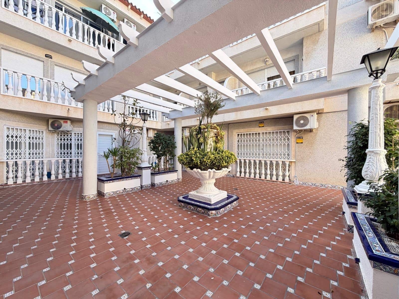 Apartamento de 1 habitación en Torrevieja en venta - 129.900 € (Ref: 10147163)