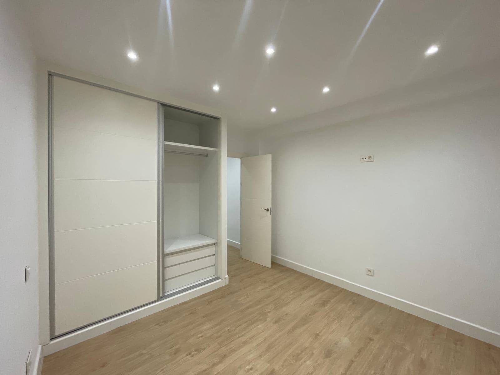 3 sovrum Lägenhet till salu i Madrid stad - 849 000 € (Ref: 10148864)