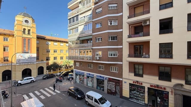 3 sovrum Lägenhet till salu i Ciudad Universitaria, Madrid stad - 849 000 € (Ref: 10148864)