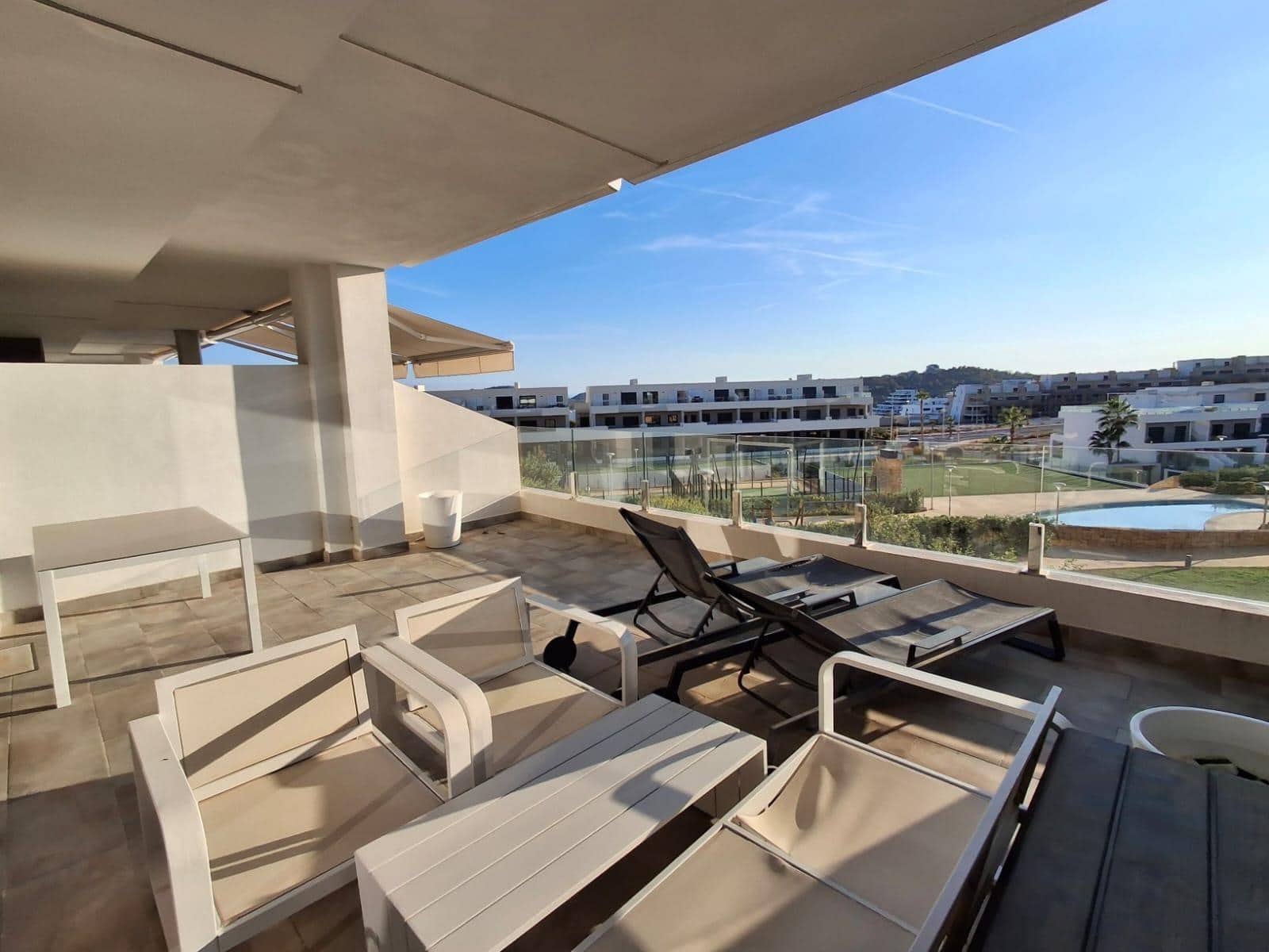 4 bedroom Apartment for sale in Finestrat with pool - € 490,000 (Ref: 10157974)