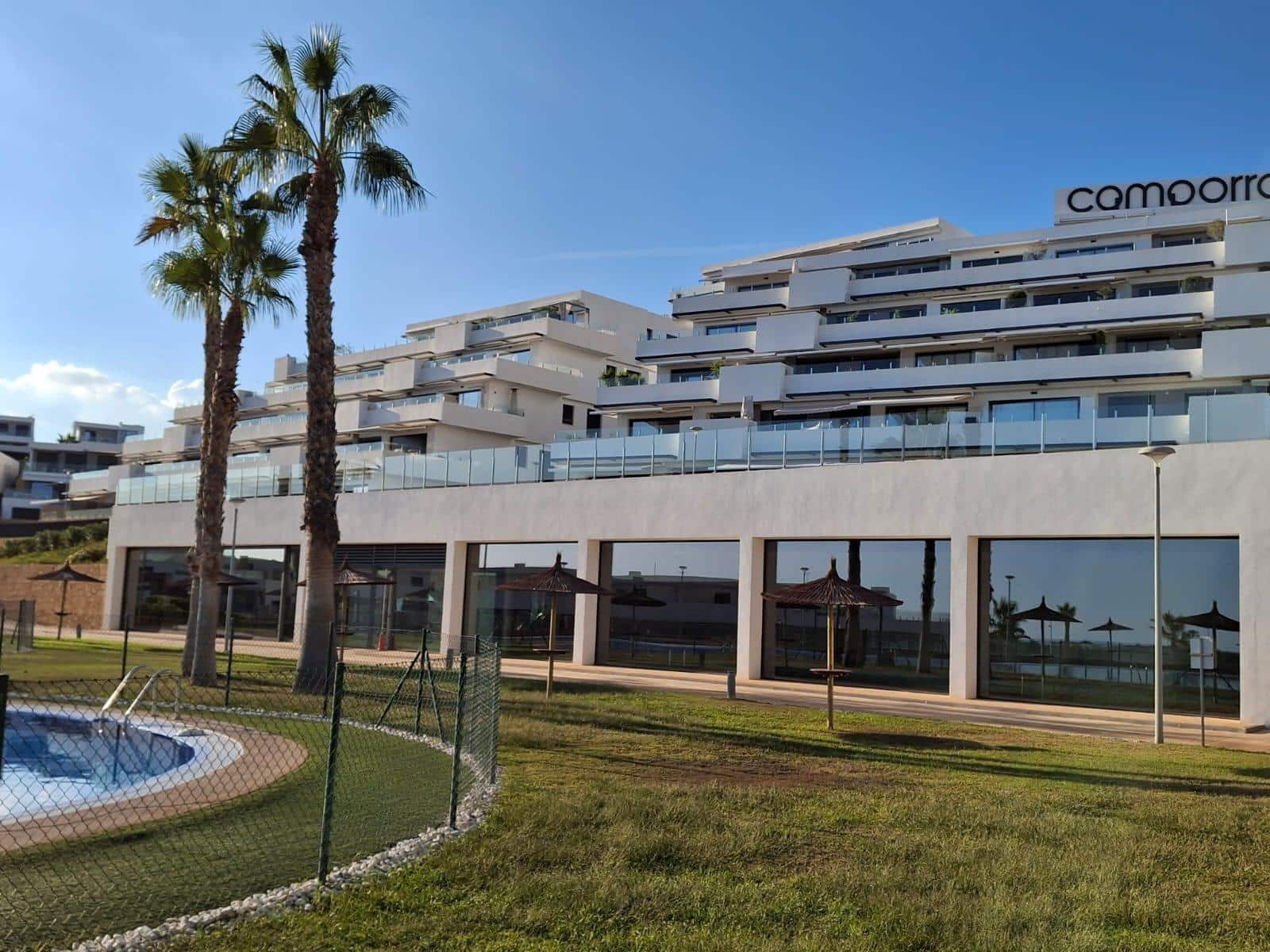 4 bedroom Apartment for sale in Finestrat with pool - € 490,000 (Ref: 10157974)
