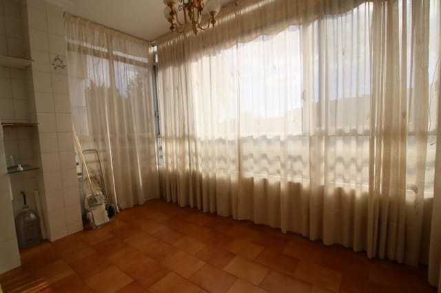 3 soverom Leilighet til salgs i Juan XXIII, Alicante by med garasje - € 120 000 (Ref: 10157975)