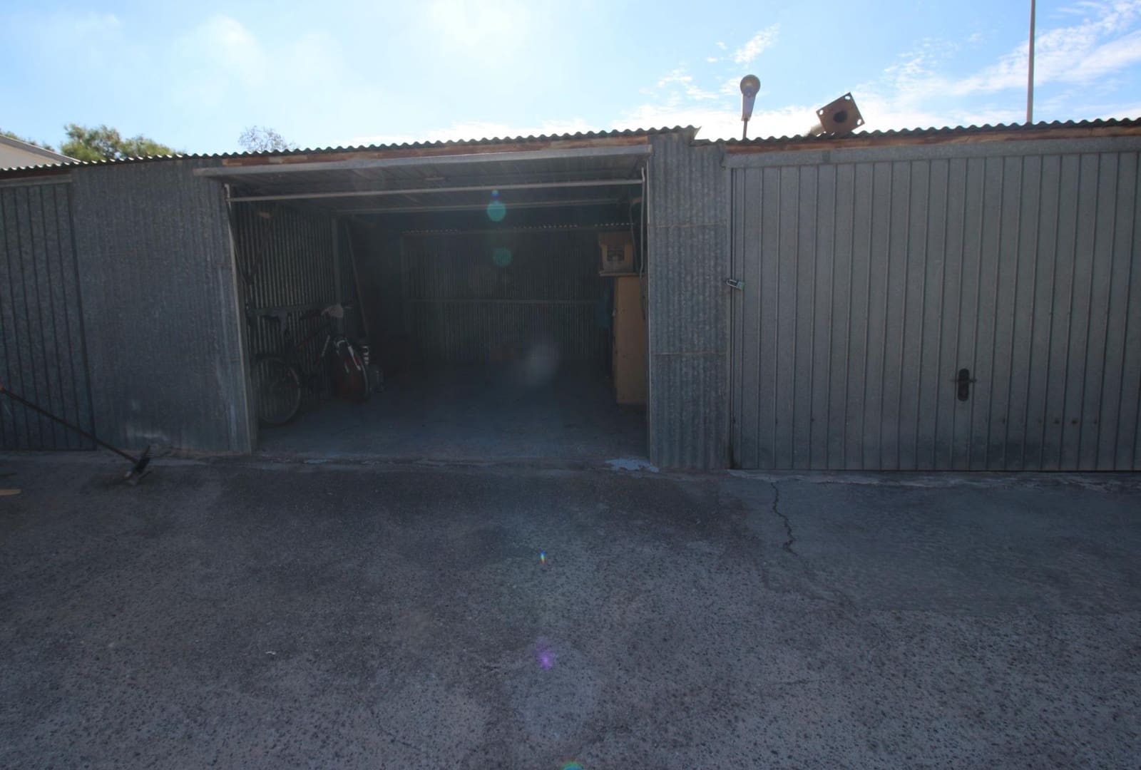 3 bedroom Flat for sale in Alicante / Alacant city with garage - € 120,000 (Ref: 10157975)