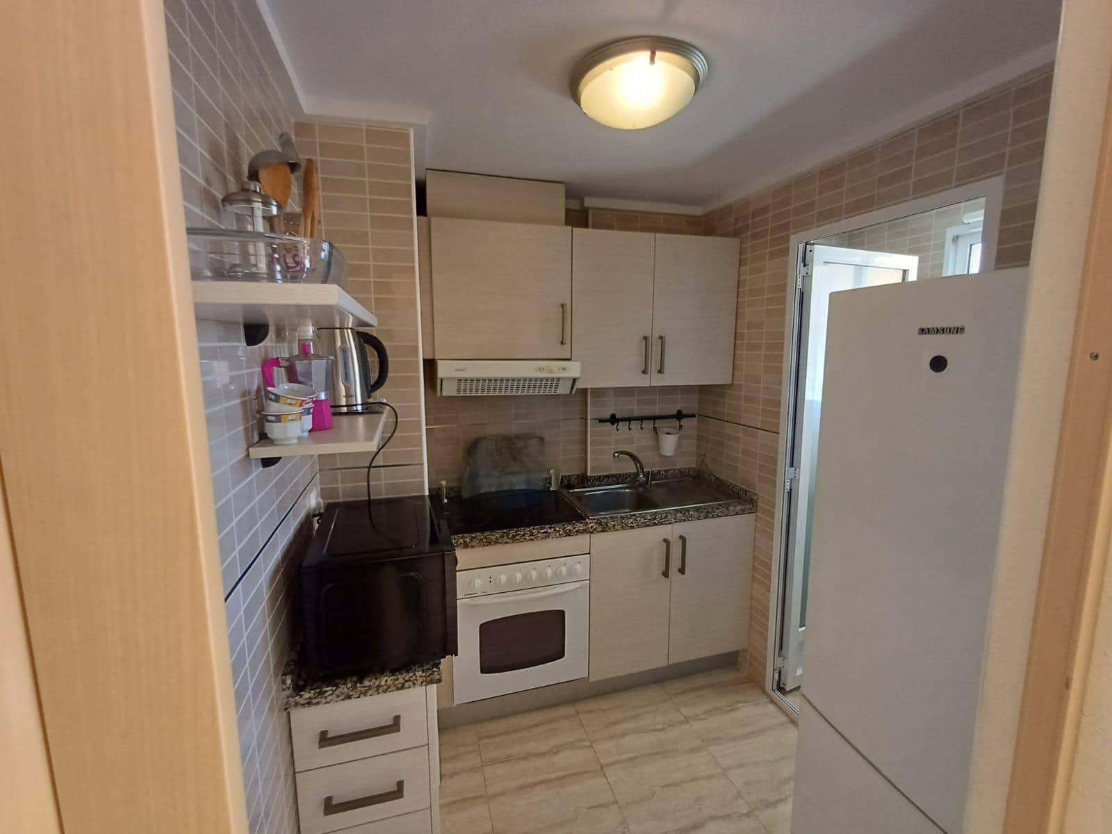 1 bedroom Apartment for rent in Benidorm with pool garage - € 1,000 (Ref: 10157976)