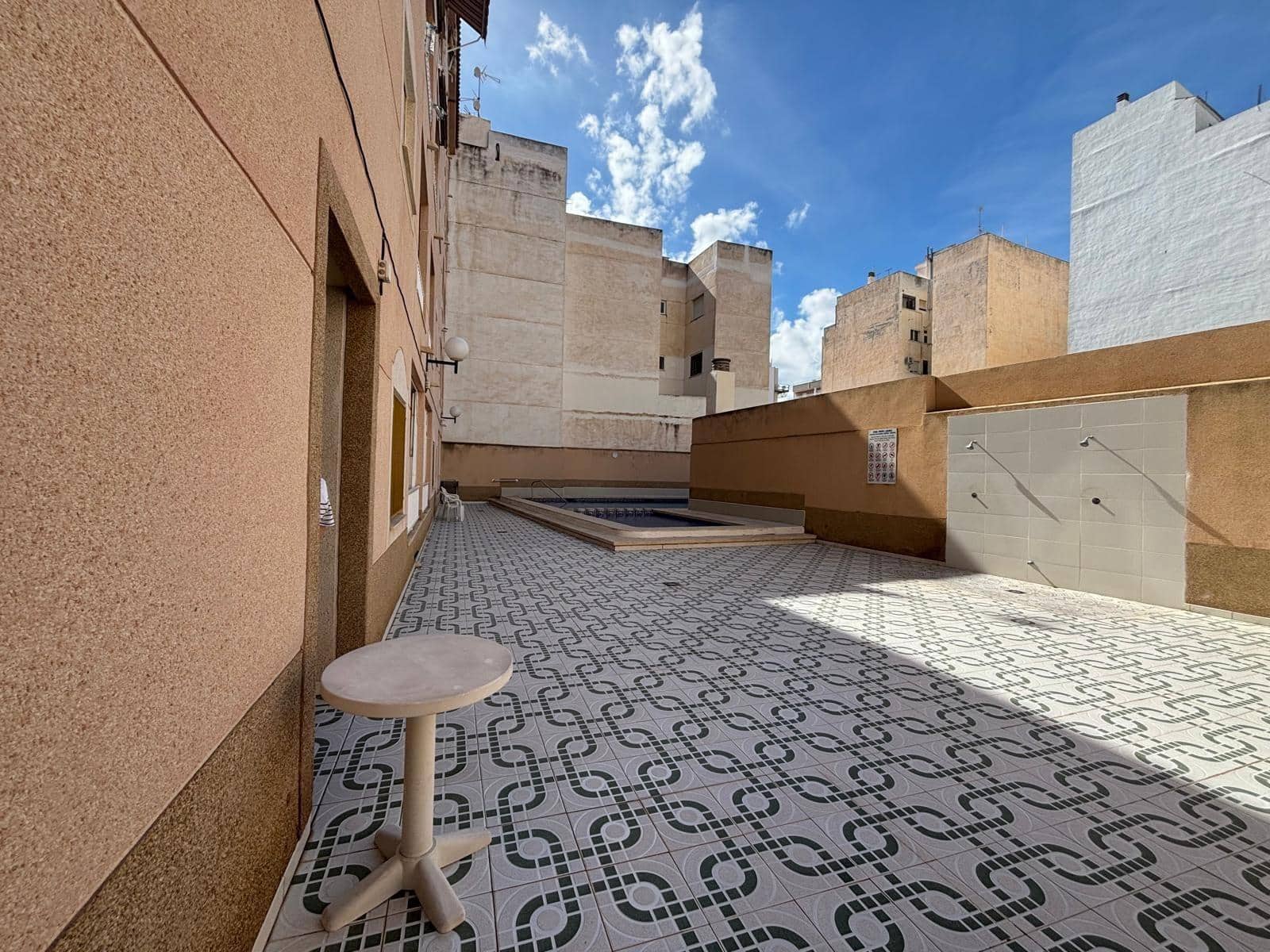 2 sypialnia Penthouse na sprzedaż w Torrevieja z basenem garażem - 137 900 € (Ref: 10159747)