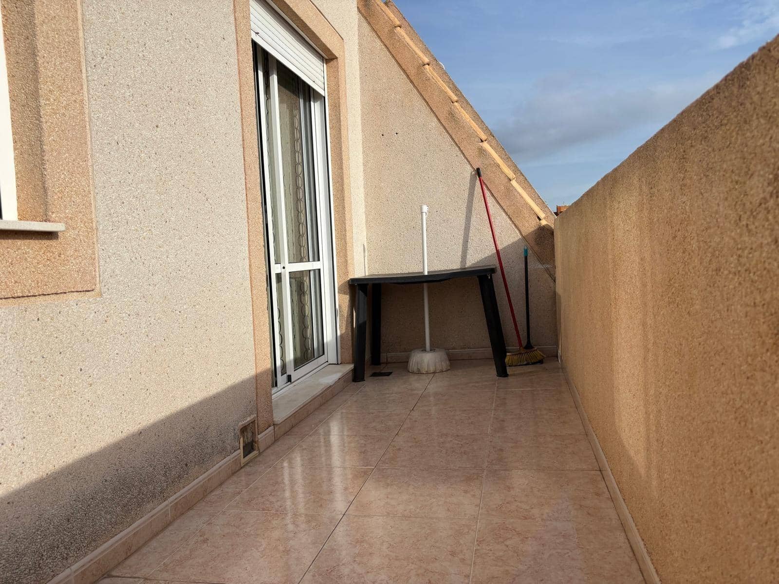 2 sypialnia Penthouse na sprzedaż w Torrevieja z basenem garażem - 137 900 € (Ref: 10159747)