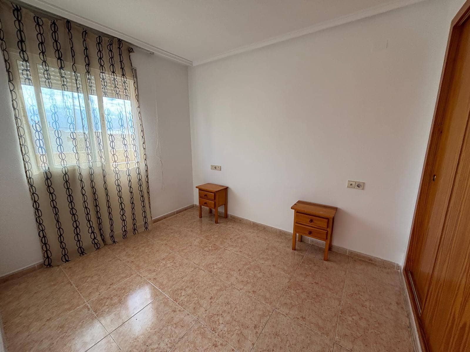 2 sypialnia Penthouse na sprzedaż w Torrevieja z basenem garażem - 137 900 € (Ref: 10159747)