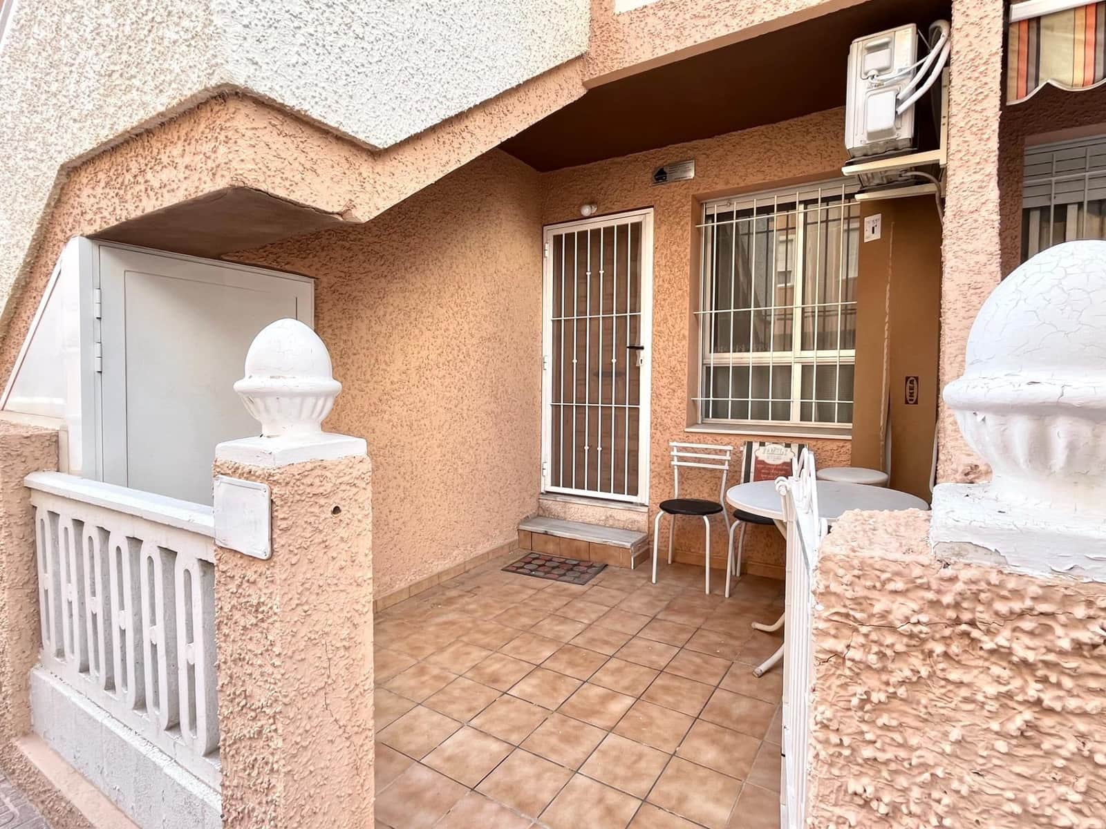 2 soverom Bungalow til salgs i Torrevieja - € 139 900 (Ref: 10161536)