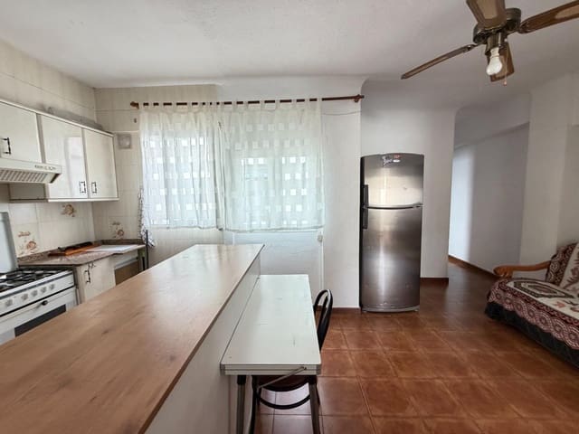 Apartamento de 3 habitaciones en Carolinas Altas, Alicante / Alacant ciudad en venta - 140.000 € (Ref: 10161537)