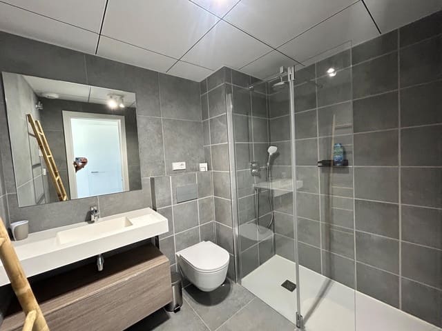 3 makuuhuone Huoneisto myytävänä paikassa El Secanet - Hacienda del Sol, La Villajoyosa / Vila Joiosa mukana uima-altaan 
autotalli - 650 000 € (Ref: 10165075)