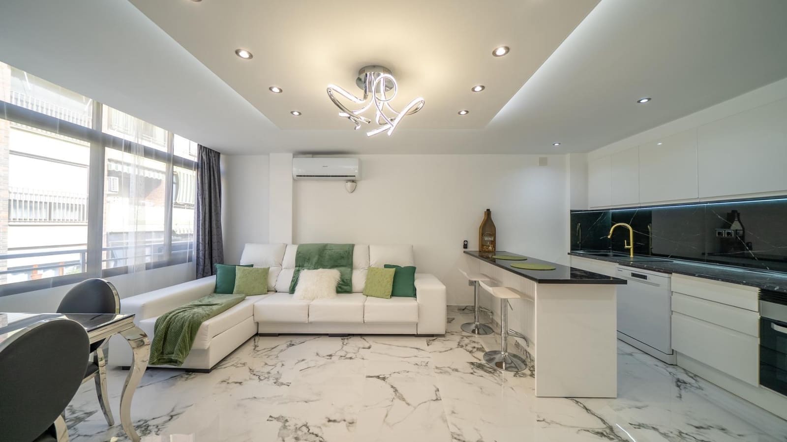 3 Zimmer Wohnung zu vermieten in Alicante / Alacant Stadt - 1.300 € (Ref: 10166718)