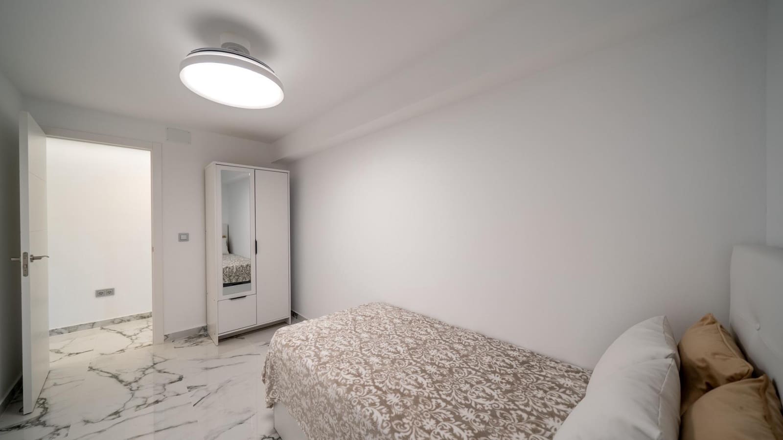 3 Zimmer Wohnung zu vermieten in Alicante / Alacant Stadt - 1.300 € (Ref: 10166718)