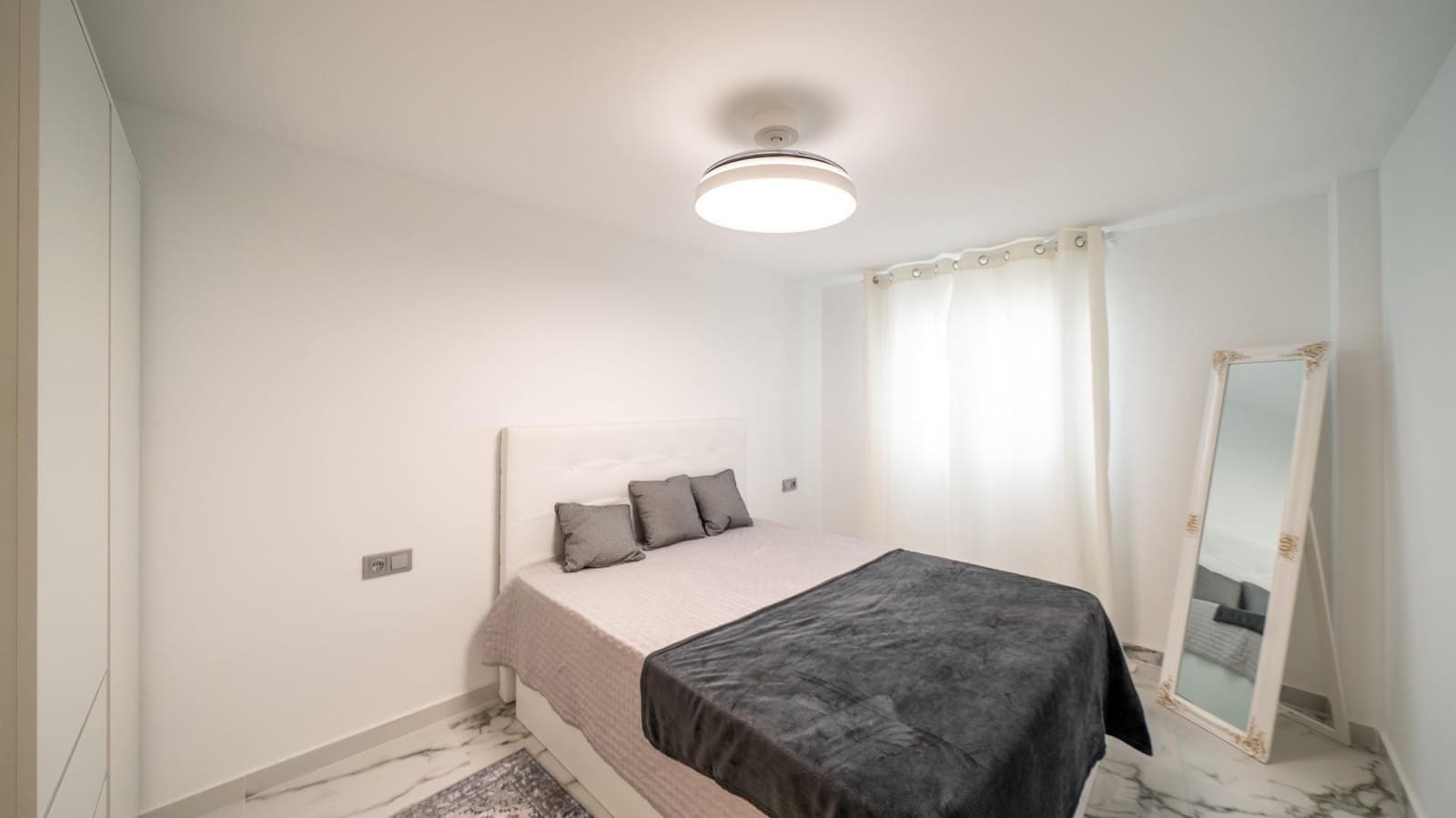 3 Zimmer Wohnung zu vermieten in Alicante / Alacant Stadt - 1.300 € (Ref: 10166718)