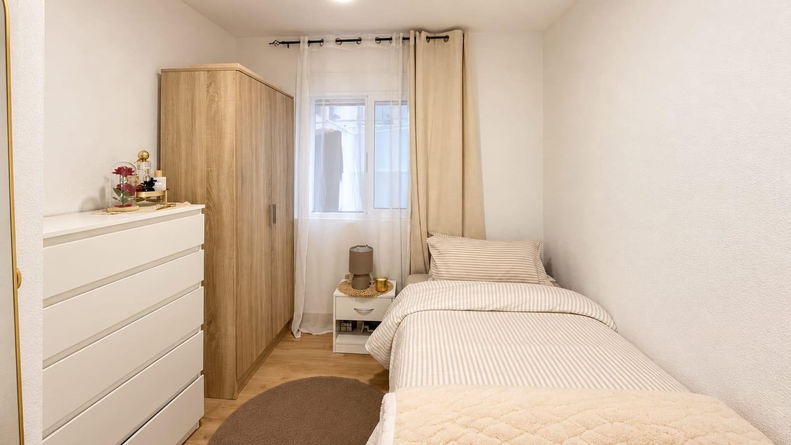 3 soveværelse Lejlighed til salg i Alicante by - € 120.000 (Ref: 10168475)