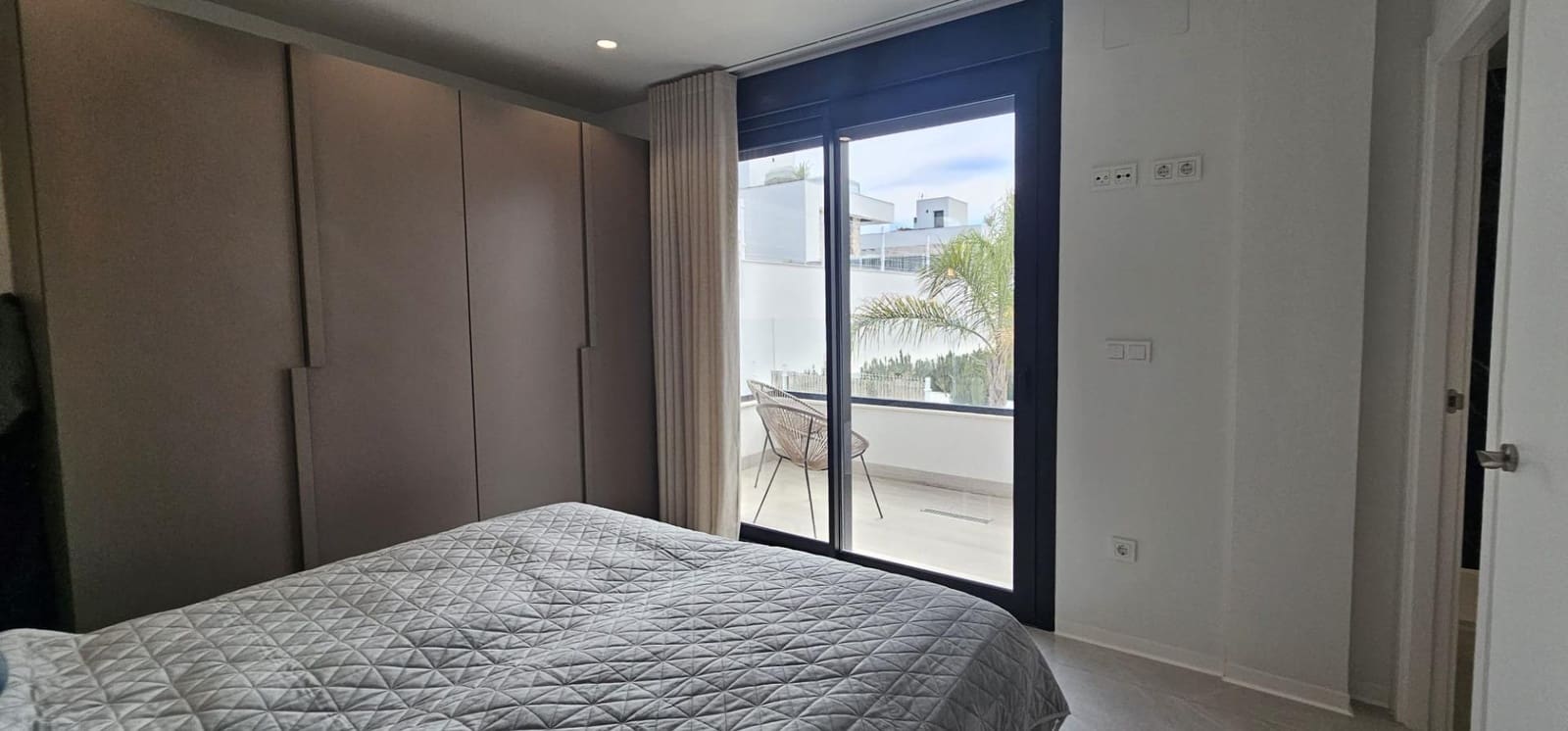 3 soveværelse Villa til leje i Finestrat - € 2.990 (Ref: 10168476)