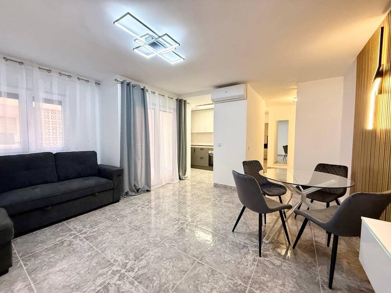 2 bedroom Apartment for sale in Torrevieja - € 249,000 (Ref: 10171732)
