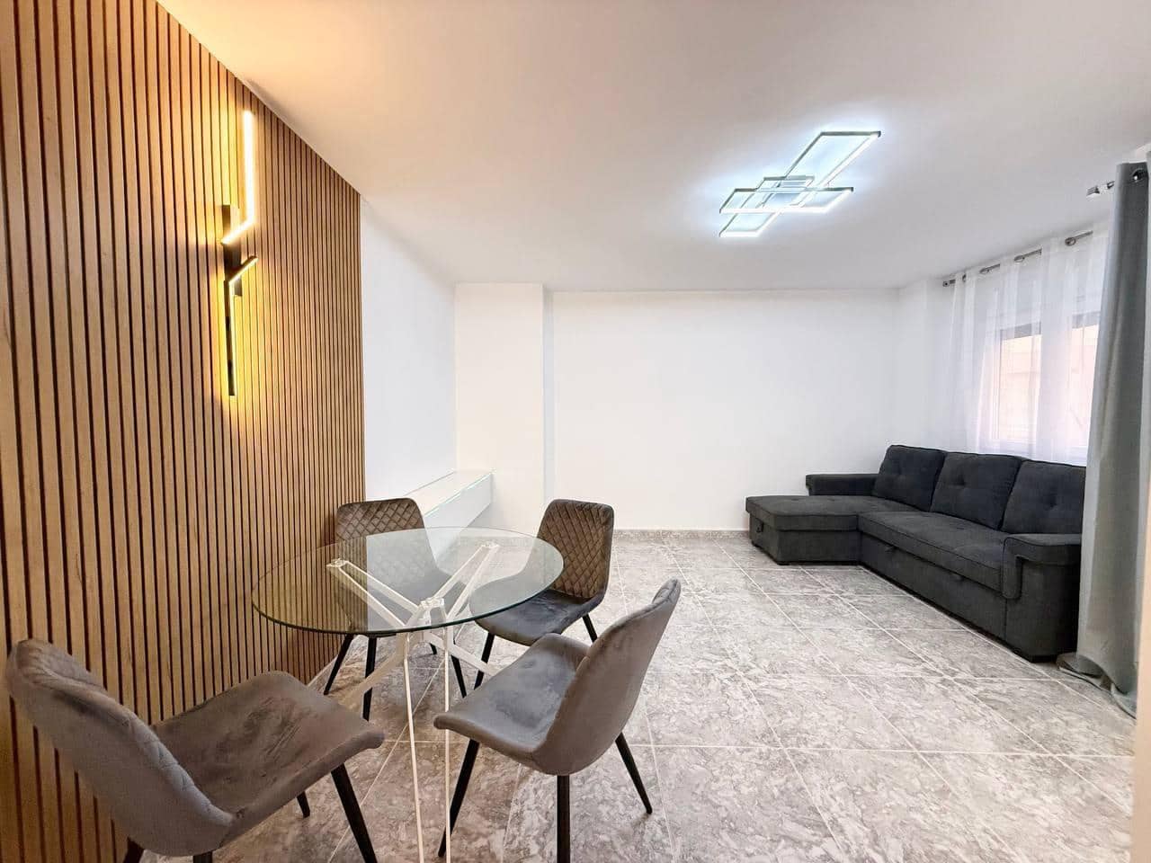 2 bedroom Apartment for sale in Torrevieja - € 249,000 (Ref: 10171732)