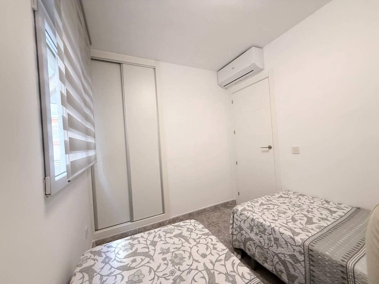 2 bedroom Apartment for sale in Torrevieja - € 249,000 (Ref: 10171732)