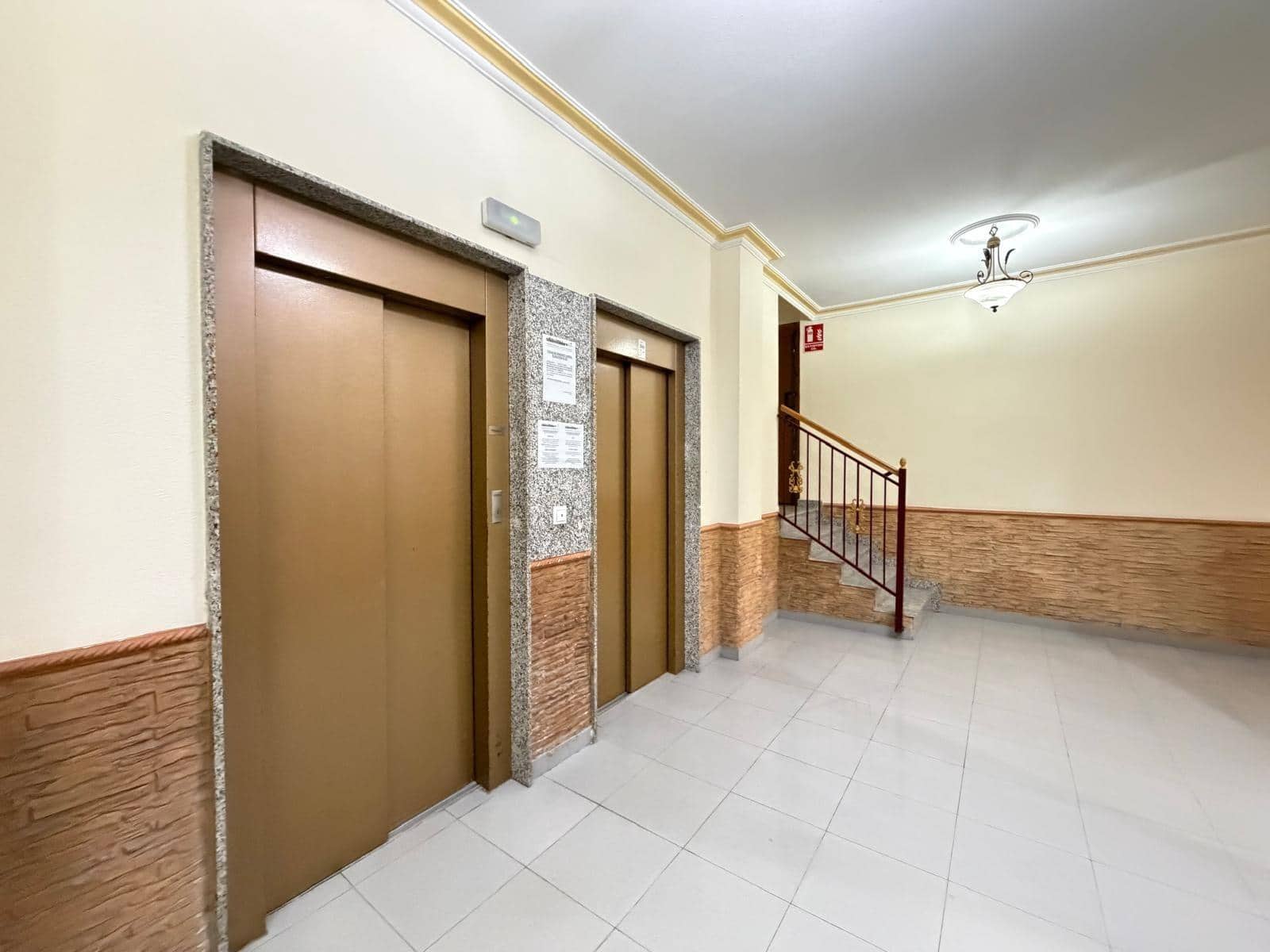 2 sypialnia Apartament na sprzedaż w Torrevieja z garażem - 210 000 € (Ref: 10171733)