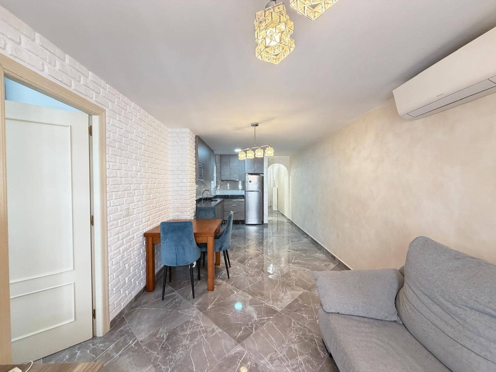 2 sypialnia Apartament na sprzedaż w Torrevieja z garażem - 210 000 € (Ref: 10171733)