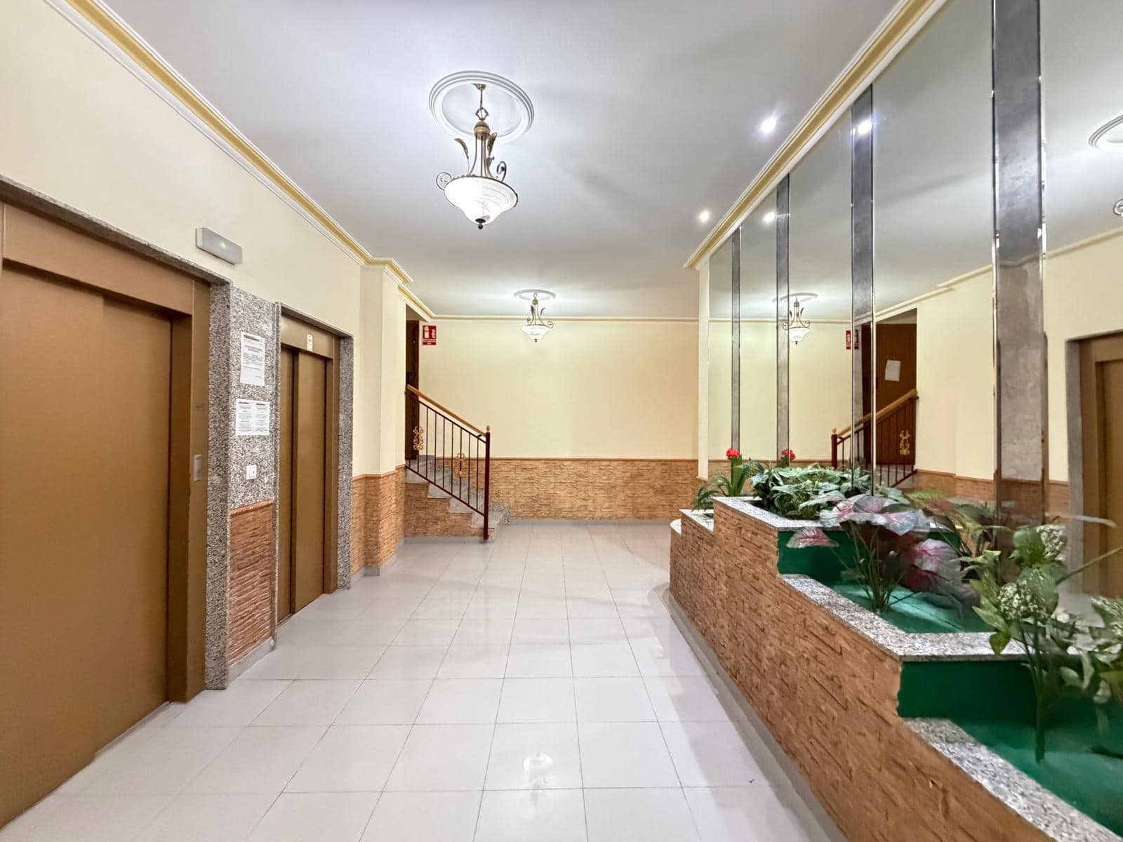 2 sypialnia Apartament na sprzedaż w Torrevieja z garażem - 210 000 € (Ref: 10171733)